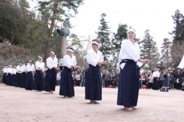 戊辰殉難者秋季祭典（白虎隊士墓前祭）