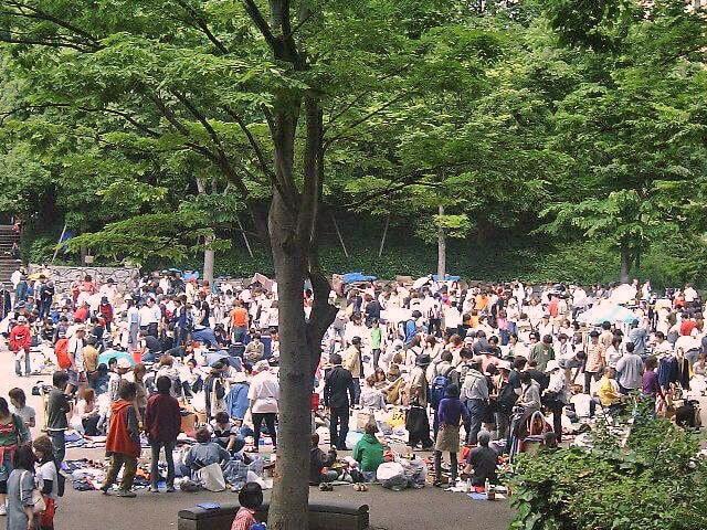 新宿中央公園ビッグフリーマーケット（6月）