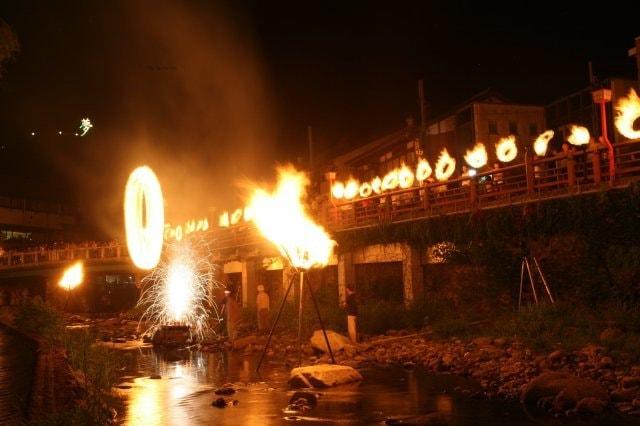 湯村の火祭り