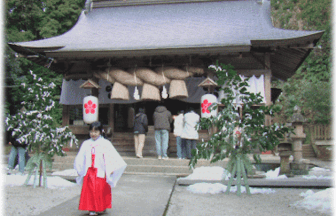 学業成就で有名な「菅原天満宮」は見どころも満載！