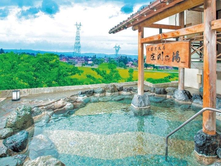 【新登場の宿】春夏秋冬を感じられる露天風呂と日本酒飲み放題が魅力「となみ野庄川荘一萬亭」