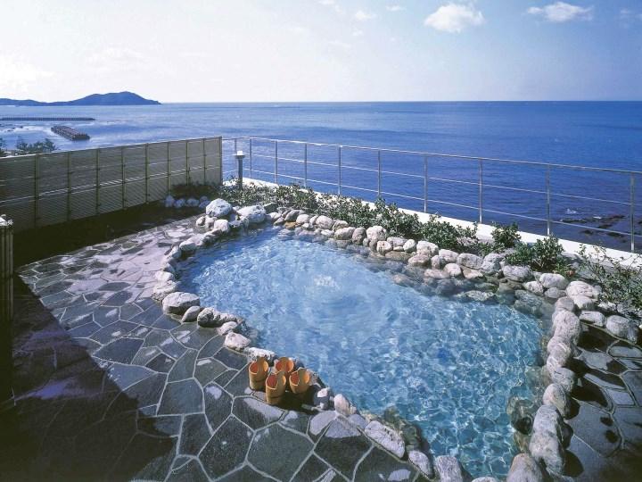 【新登場の宿】大パノラマの海！新鮮な海の幸も楽しめる三重・志摩「旅の宿　潮の灯　鯨望荘 ＧＥＩＢＯＳＯ」
